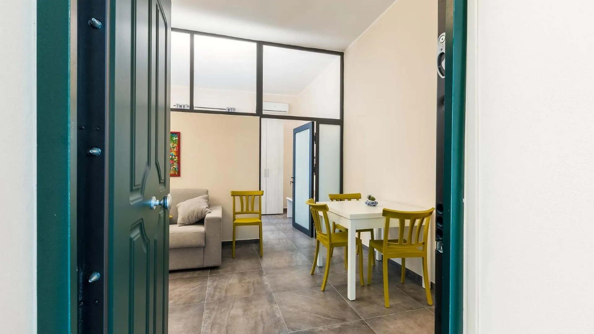 Palazzo Falcone Apartments Palermo 0*,