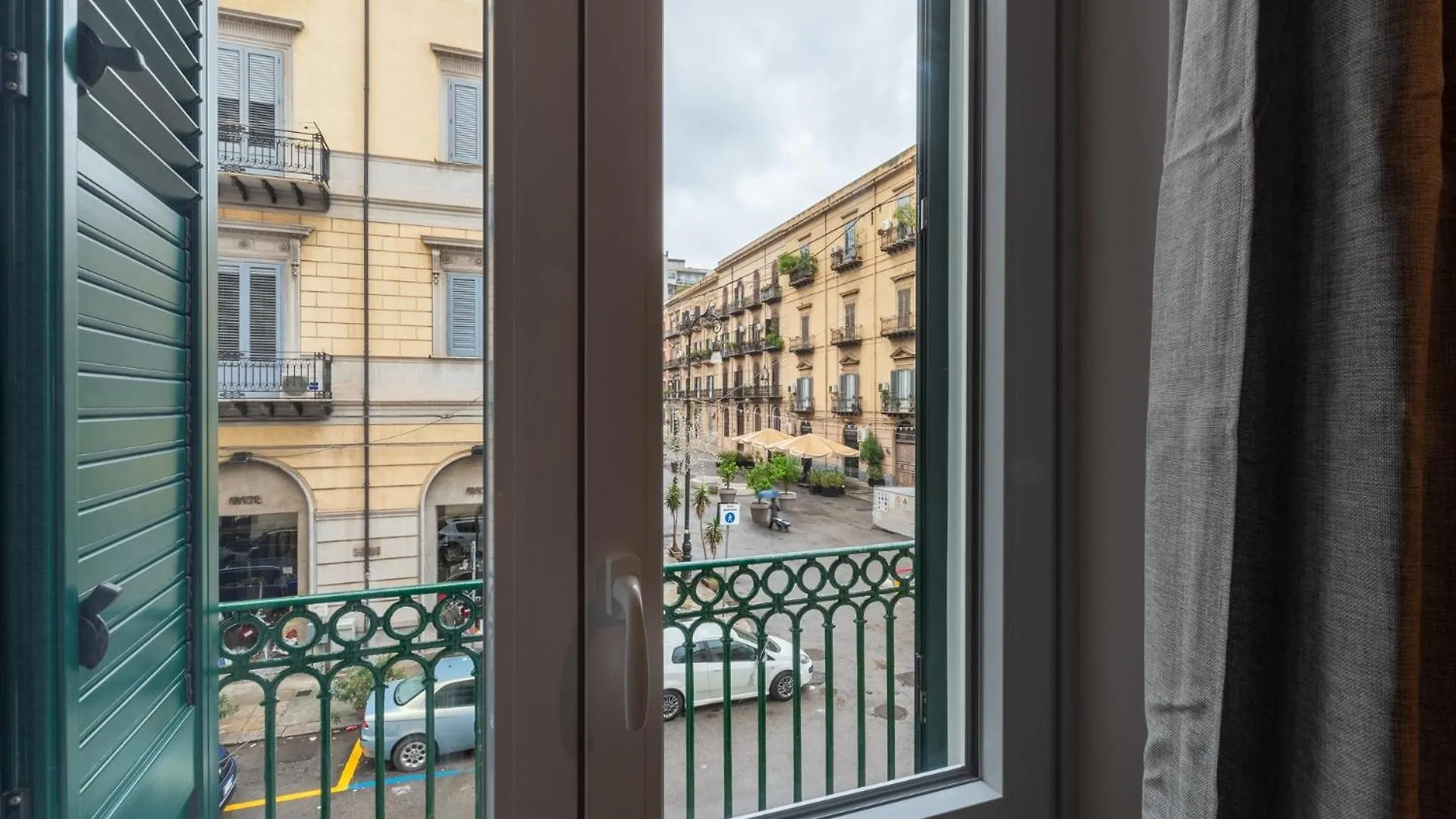 Palazzo Falcone Apartments Palermo 0*,  Italy