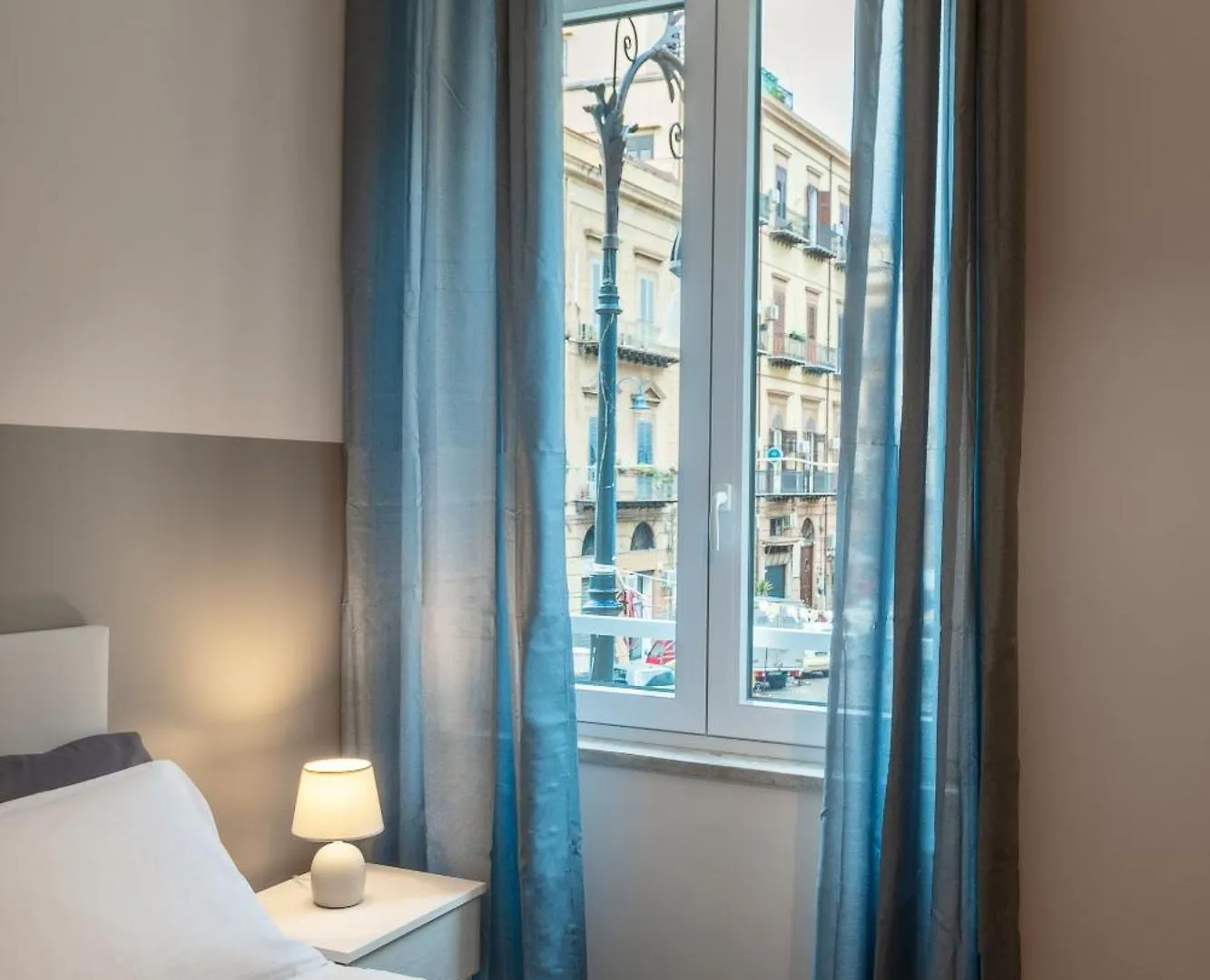 Palazzo Falcone Apartments Palermo